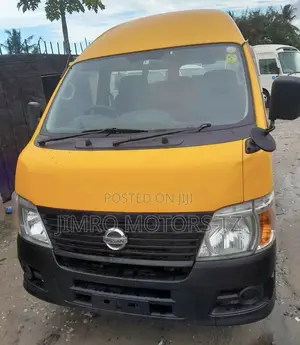 Nissan Caravan 2005 Yellow
