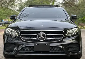 Mercedes-Benz E200 2016 Matt Black