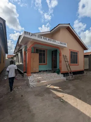 Furnished 8bdrm House in Biriani Real Estate, Charambe for sale