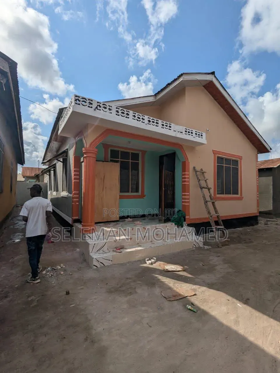 Furnished 8bdrm House in Biriani Real Estate, Charambe for sale