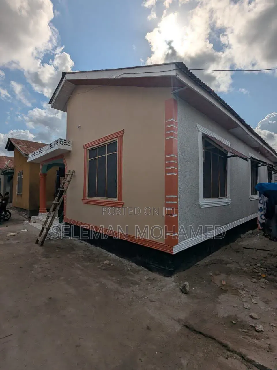 Furnished 8bdrm House in Biriani Real Estate, Charambe for sale