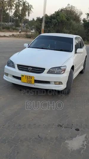 Toyota Altezza 2002 White