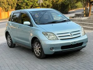 Toyota IST 2005 Blue