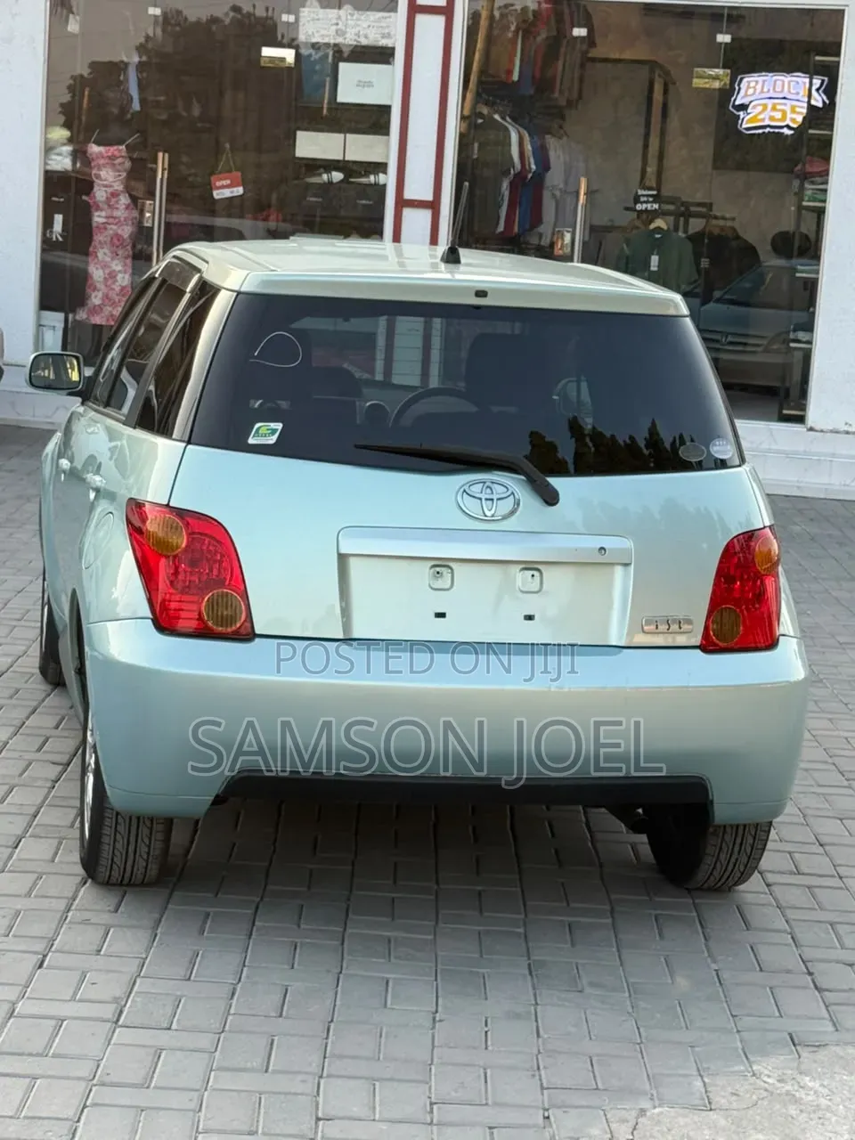 Toyota IST 2005 Blue