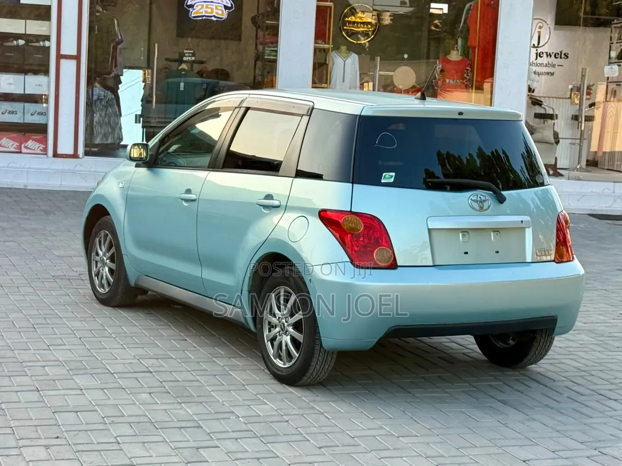 Toyota IST 2005 Blue