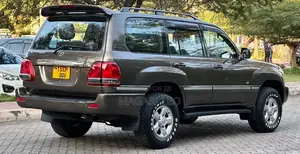 Toyota Land Cruiser 79 Series 2001 Gray