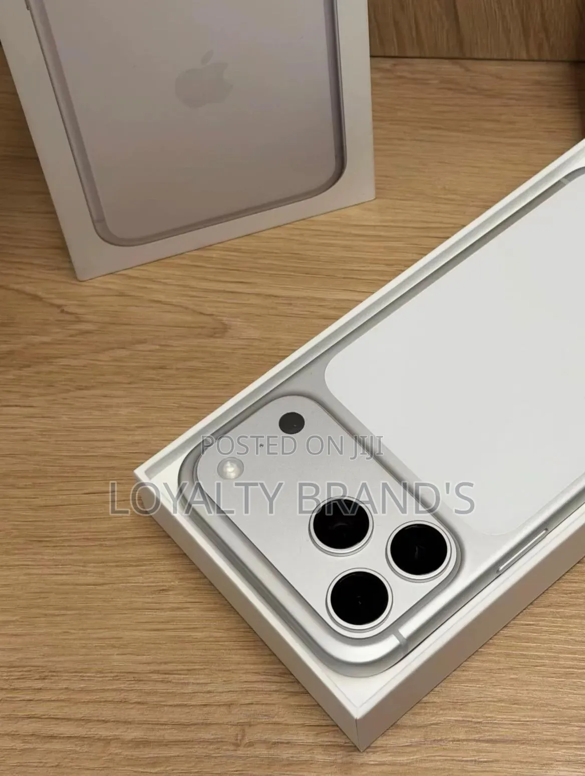 New Apple iPhone 17 Pro Max 2 TB Silver