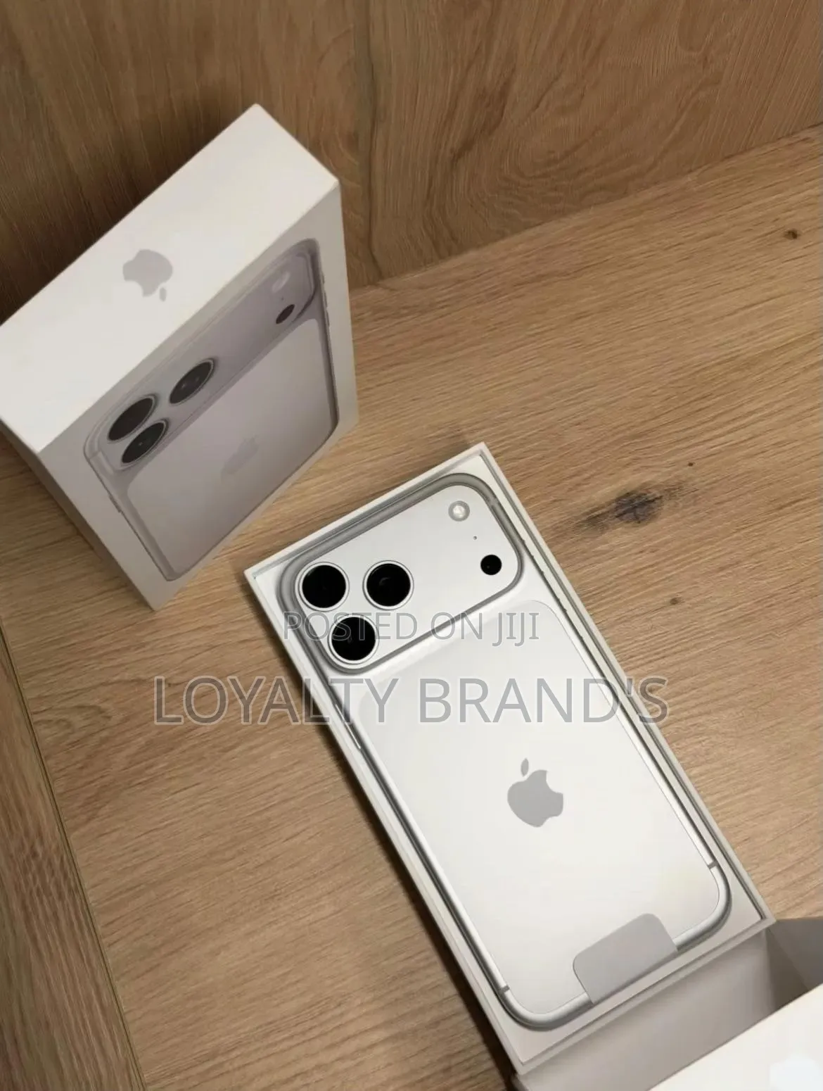 New Apple iPhone 17 Pro Max 2 TB Silver