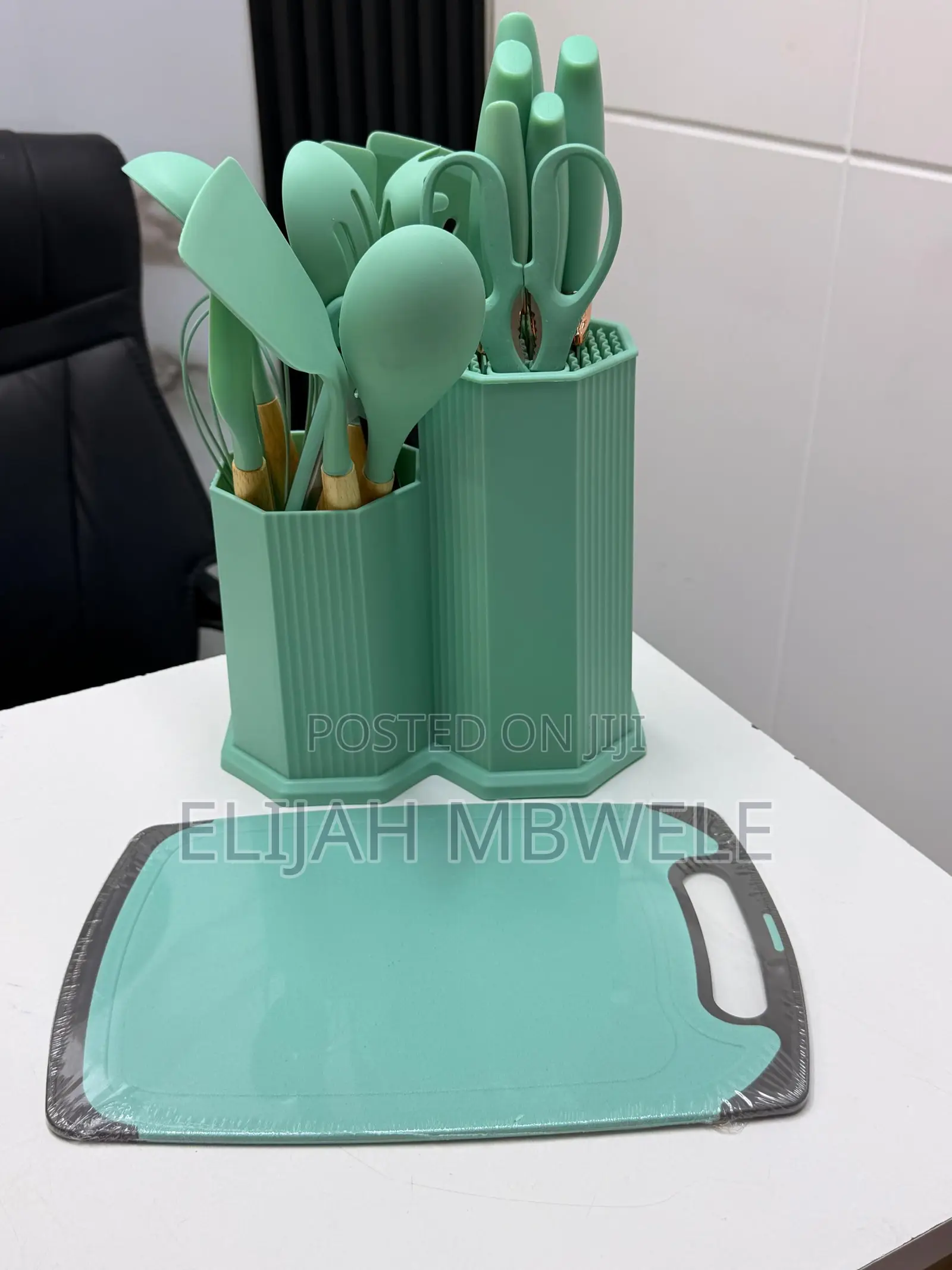 Kitchen Knife’s