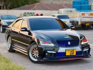 Toyota Crown 2006 Black