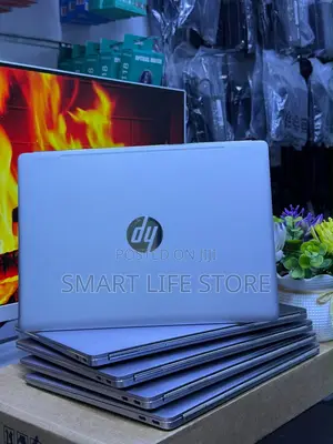 New Laptop HP Dragonfly Folio 8GB Intel Core i5 SSD 6T