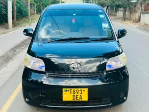 Toyota Porte 2007 Black