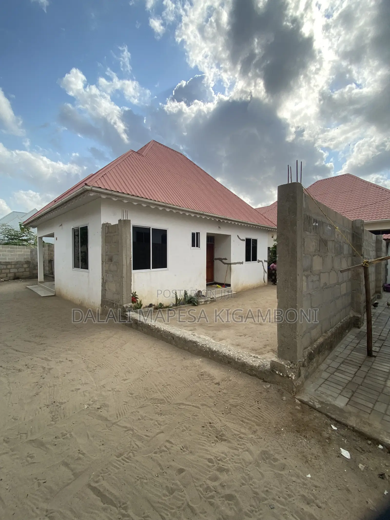 3bdrm House in Kiwanda Cha Rangi, Kigamboni for sale