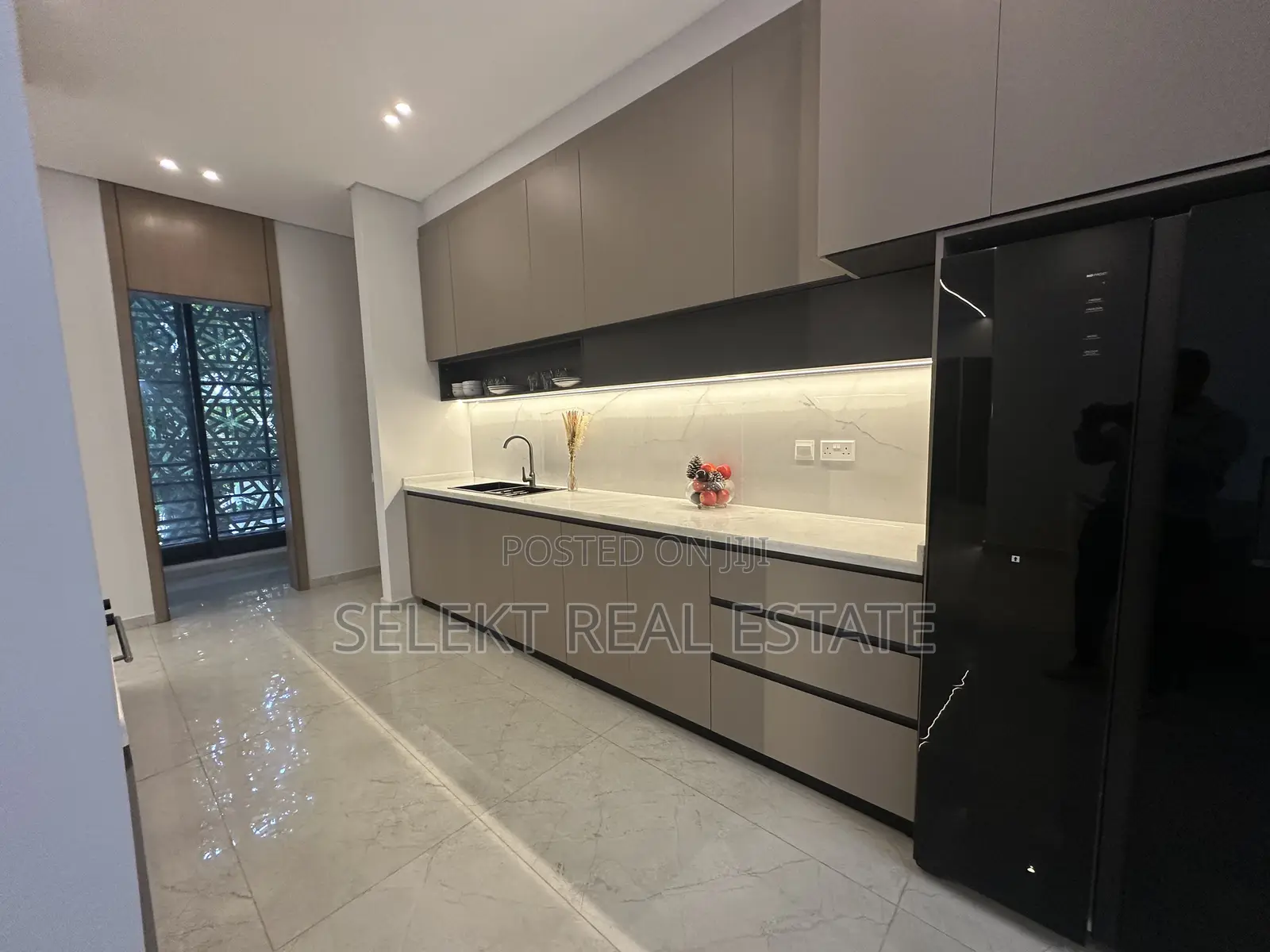 Furnished 3bdrm Apartment in Masaki for rent