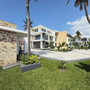 8bdrm House in Goba for sale