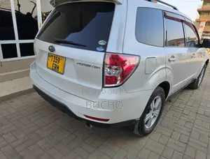 Subaru Forester 2009 White