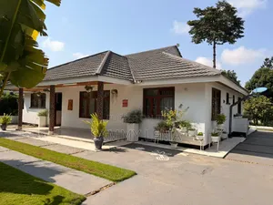 4bdrm Bungalow in Sammysaidrealestate, Njiro for sale