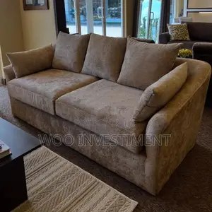  Classic 3-Seater Sofa