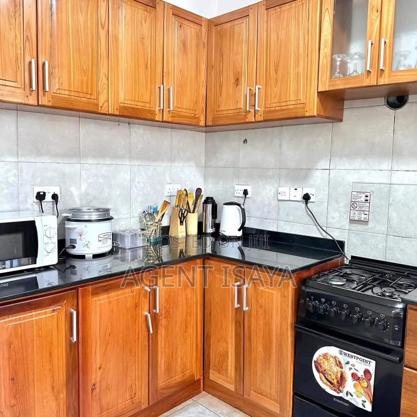 Furnished 4bdrm Apartment in Upanga West for rent