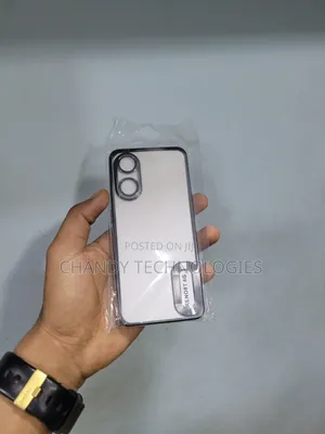 Transparent Electroplated Case for the Oppo Reno8 T 4G.