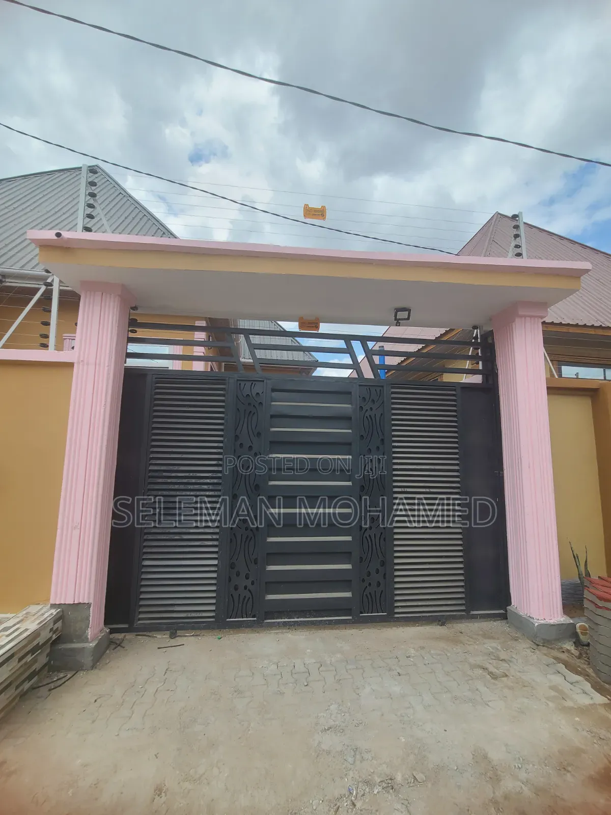 Furnished 3bdrm House in Biriani Real Estate, Chamazi for sale