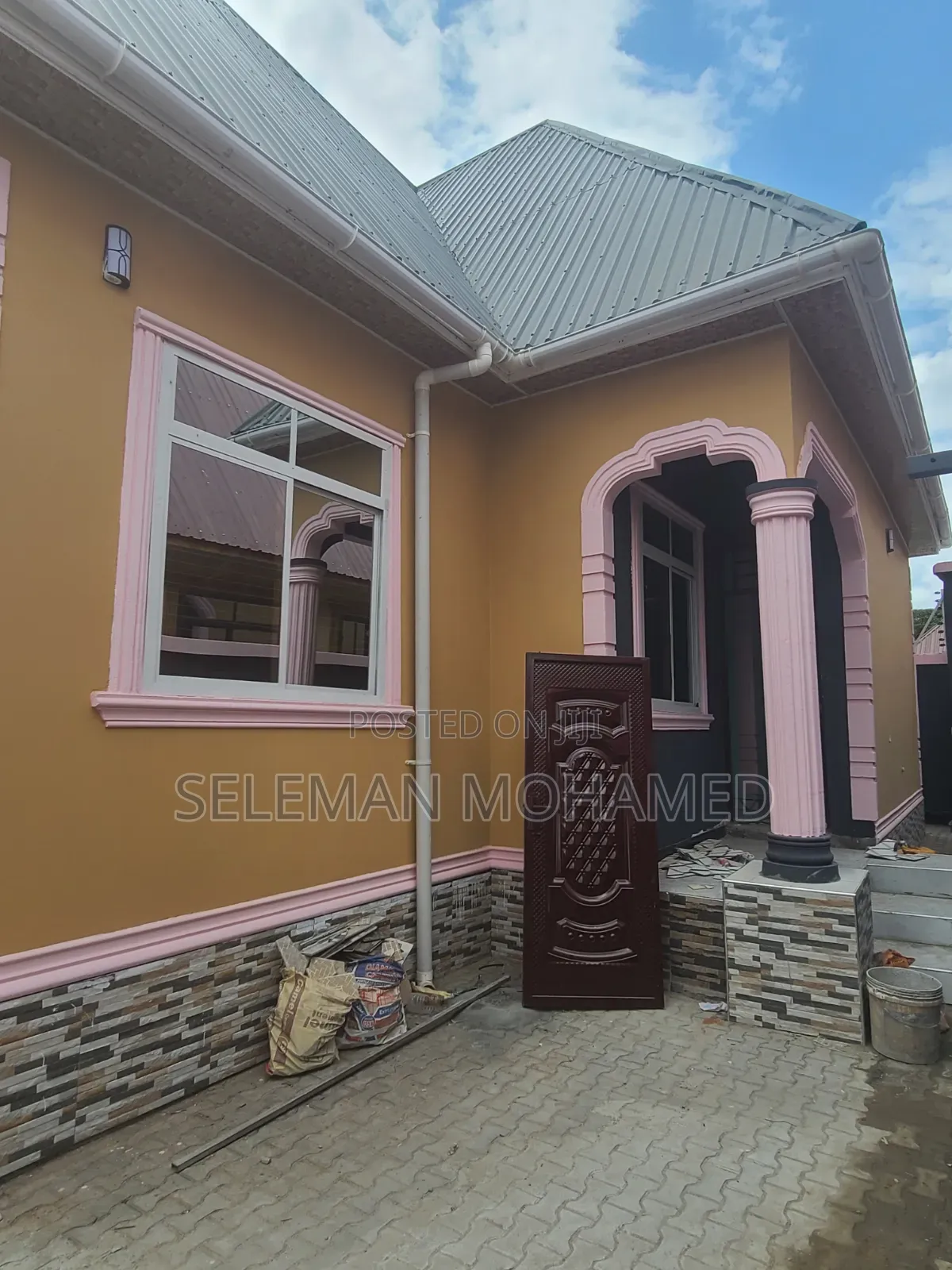 Furnished 3bdrm House in Biriani Real Estate, Chamazi for sale