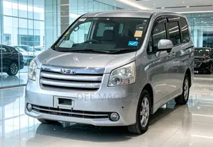 Toyota Noah 2008 Silver