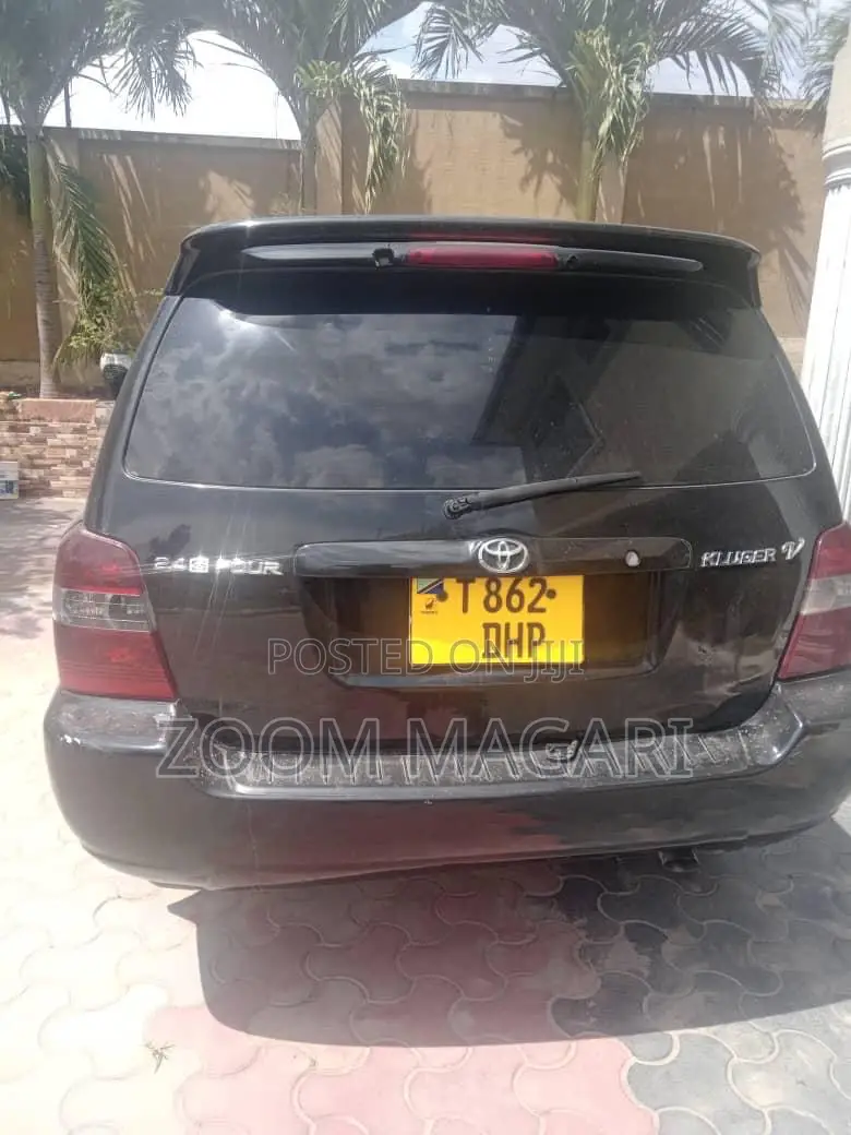 Toyota Kluger 2005 Black