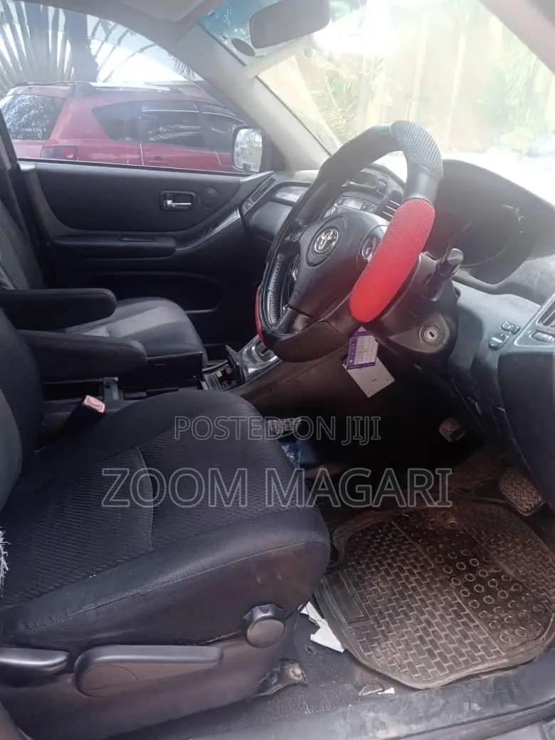 Toyota Kluger 2005 Black