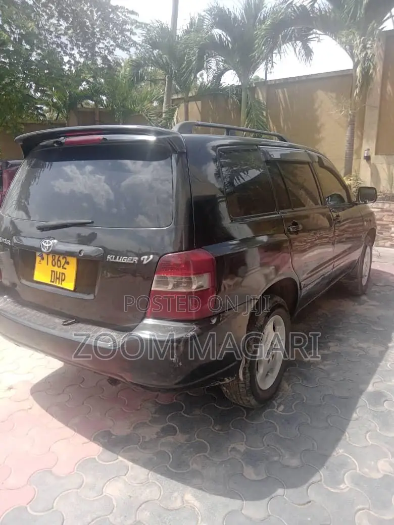 Toyota Kluger 2005 Black