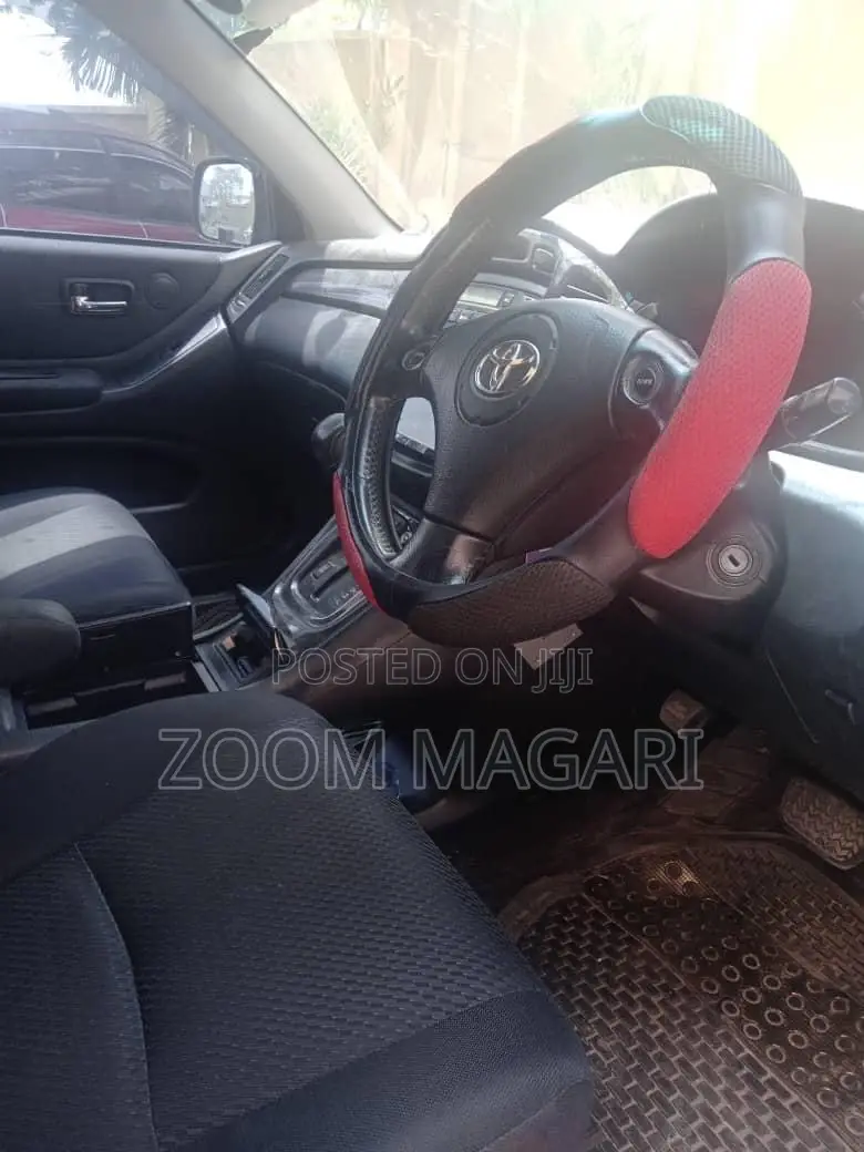 Toyota Kluger 2005 Black