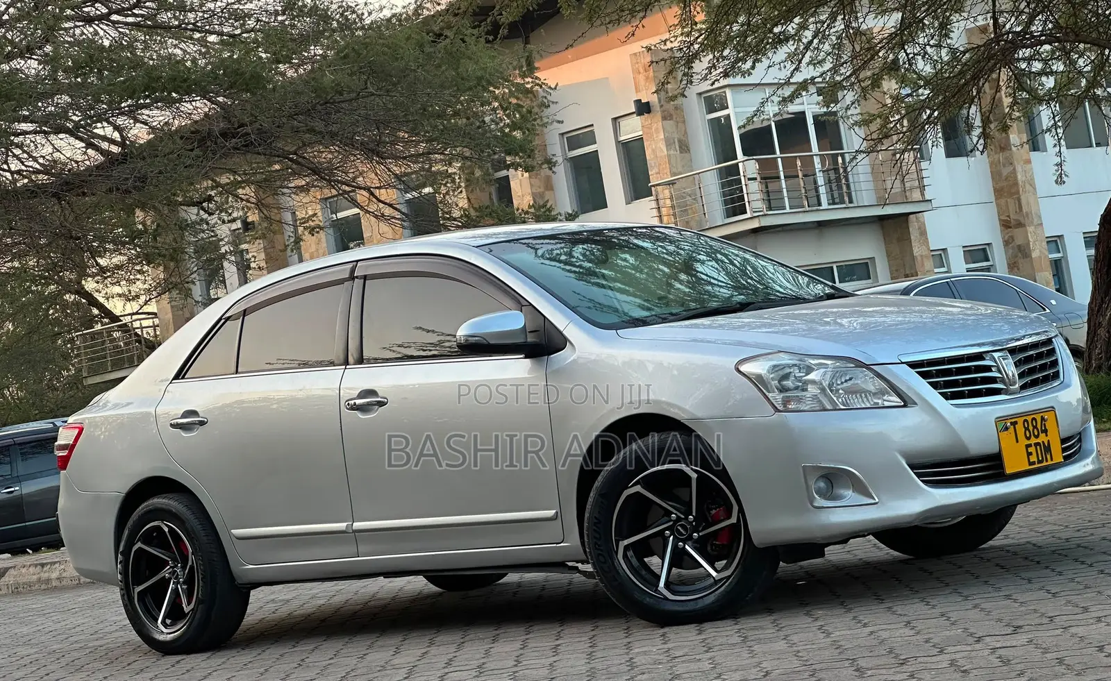 Toyota Premio 1.8 FWD 2013 Silver