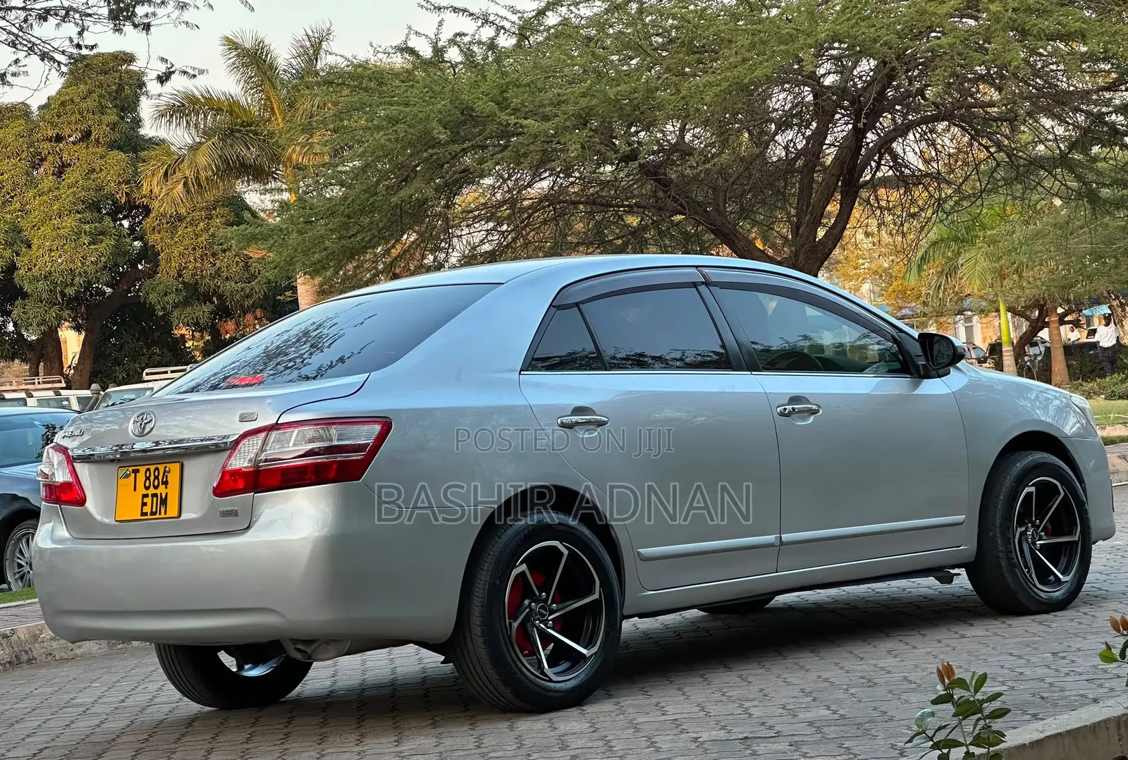 Toyota Premio 1.8 FWD 2013 Silver