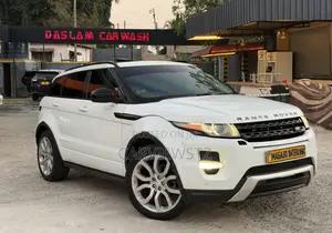 Land Rover Range Rover Evoque Dynamic 4dr SUV AWD (2.0L 4cyl Turbo 9A) 2015 White