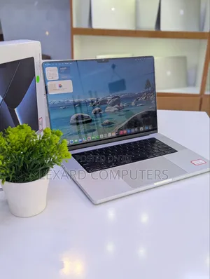 Laptop Apple MacBook Pro 2023 M3 18GB Intel Core M3 SSD 512GB