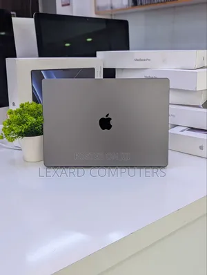 Laptop Apple MacBook Pro 2023 M3 Pro 18GB Apple M3 Pro SSD 1T