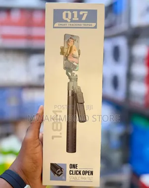 Q17 Smart Tracking Tripod