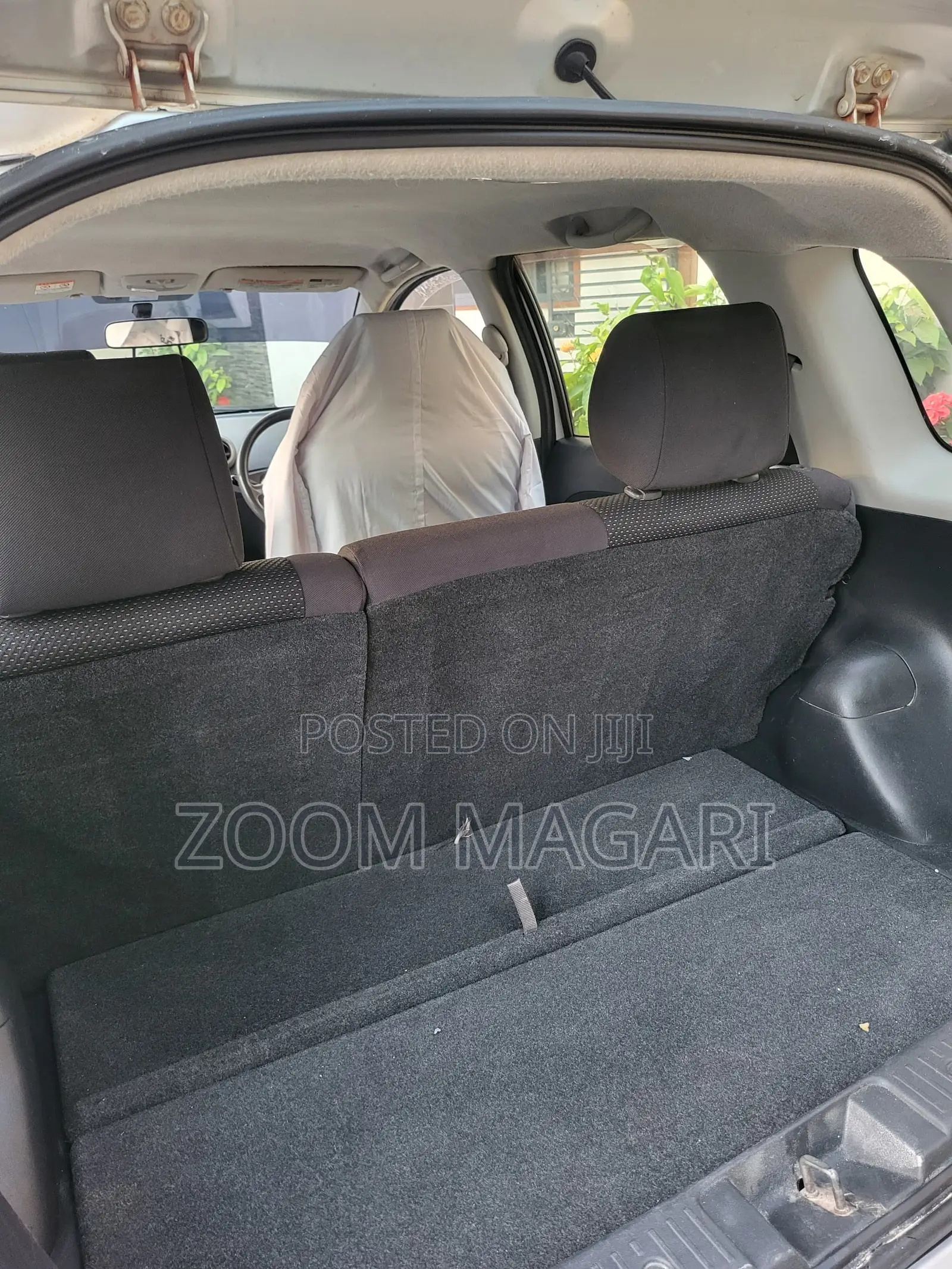 Toyota IST 2004 Silver