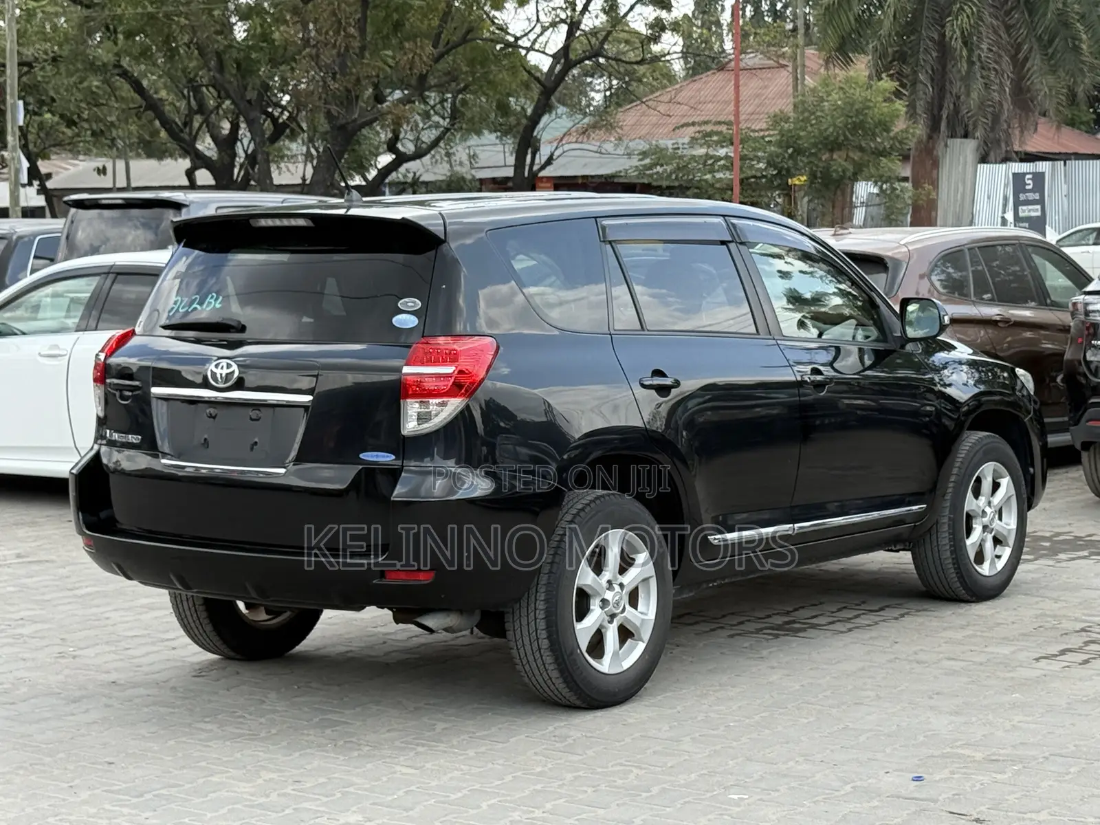Toyota Vanguard 2010 Black