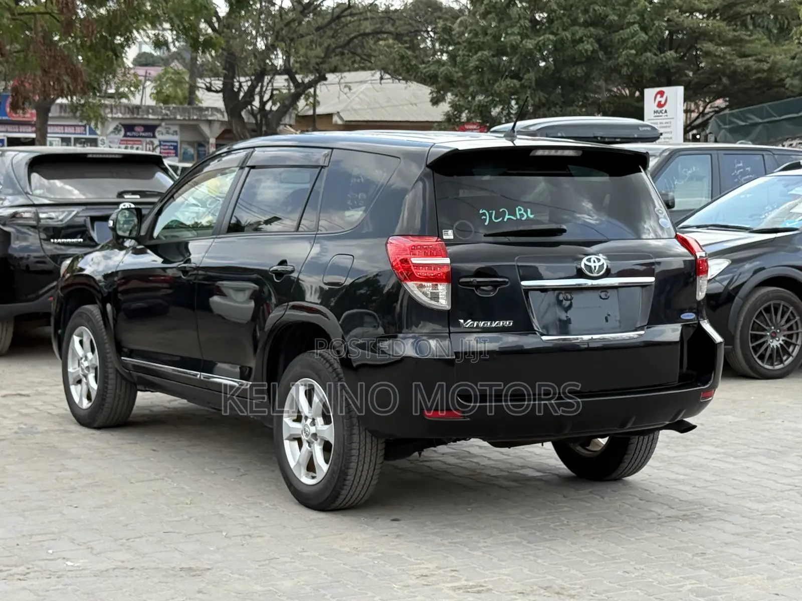 Toyota Vanguard 2010 Black