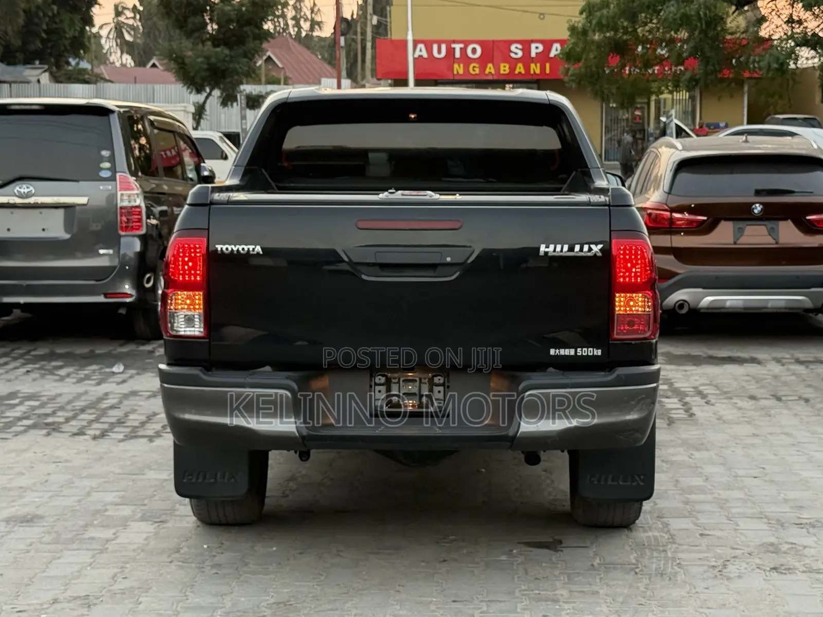 Toyota Hilux 2021 Black