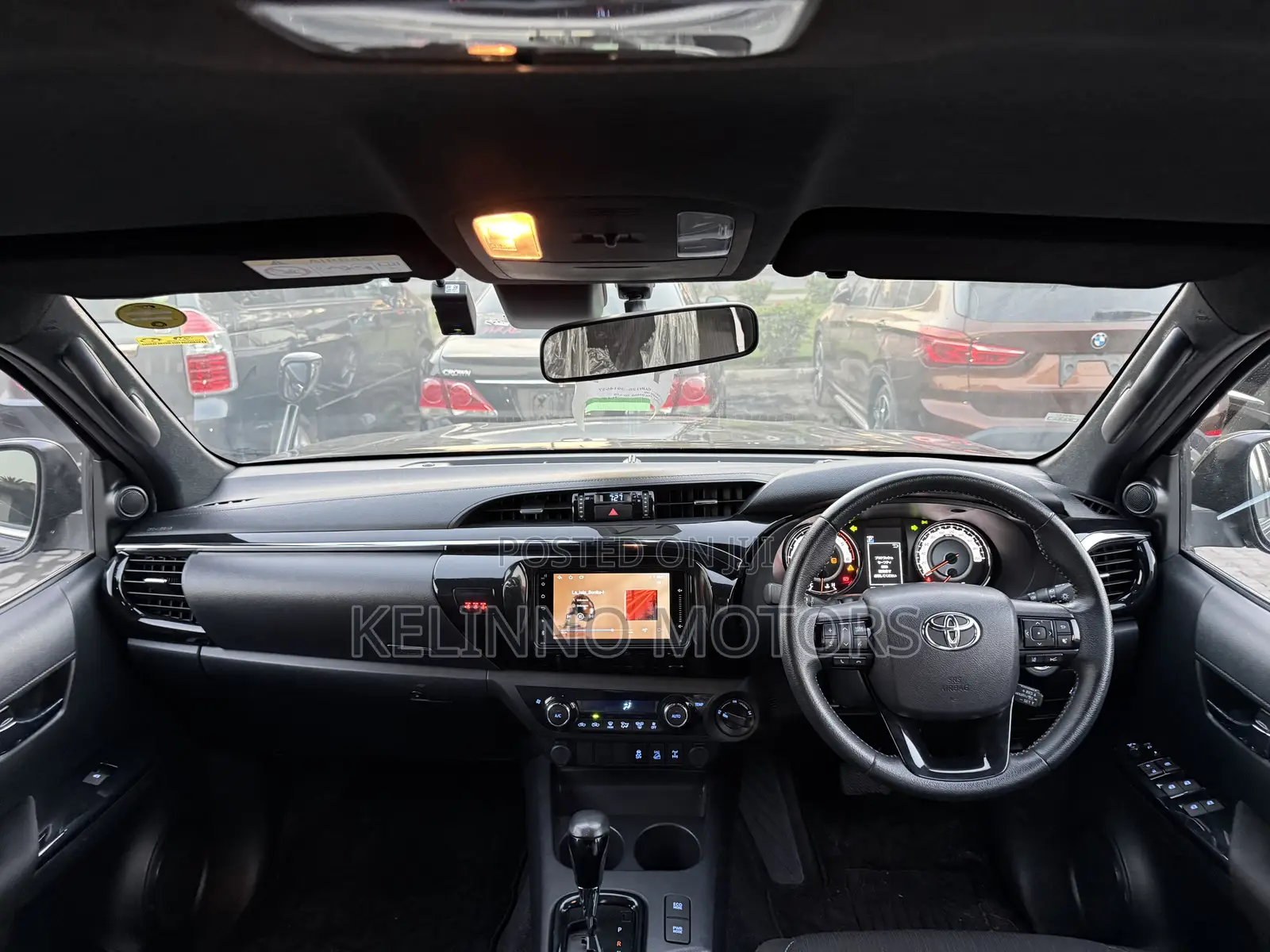 Toyota Hilux 2021 Black