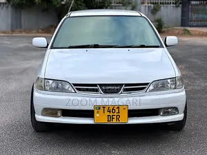 Toyota Carina 2000 White