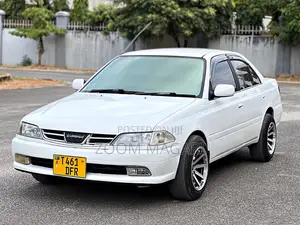 Toyota Carina 2000 White