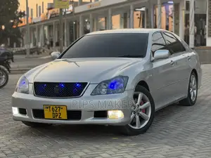 Toyota Crown 2004 Silver