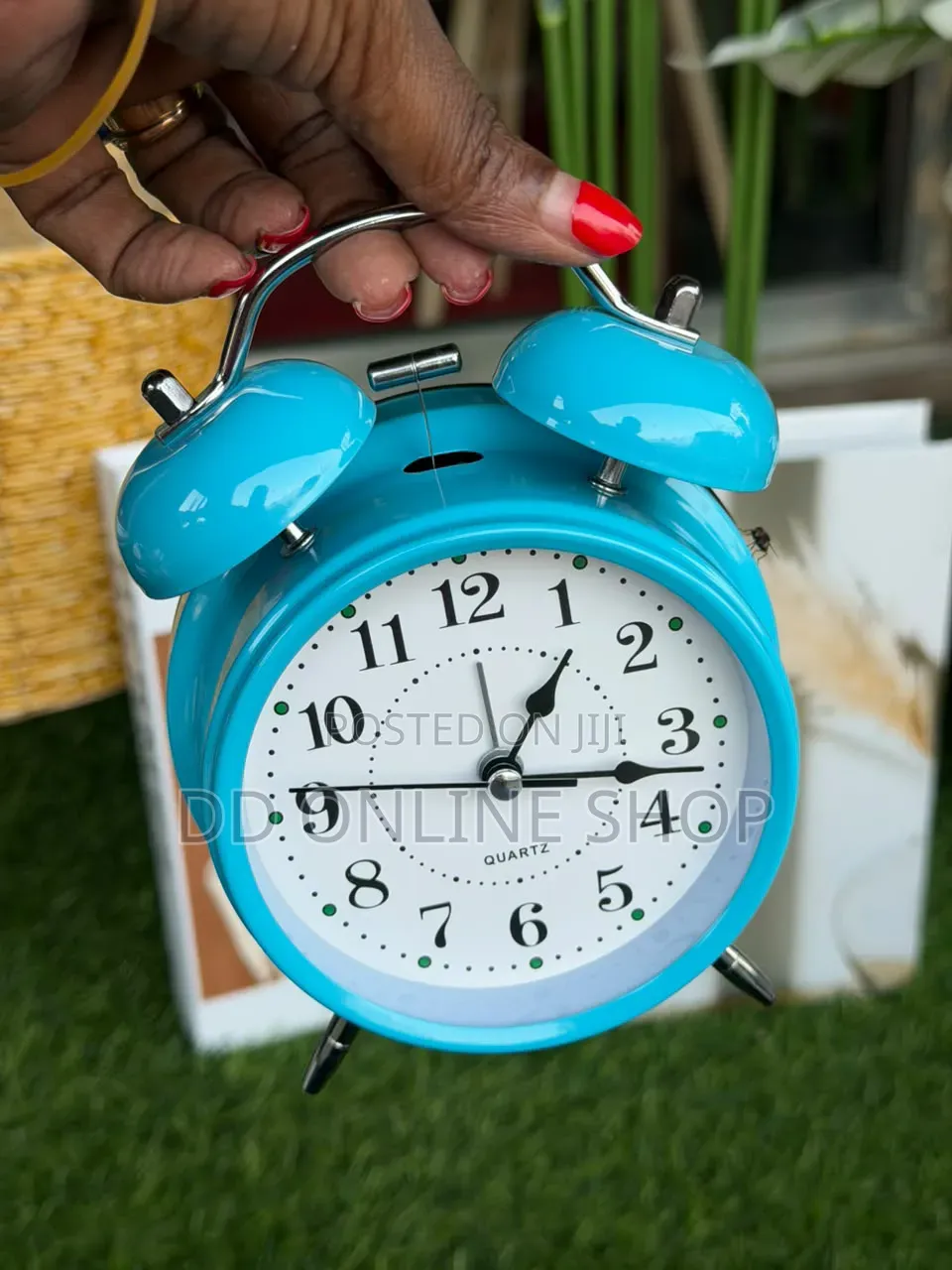 Retro-Style Quartz Twin Bell Alarm Clock