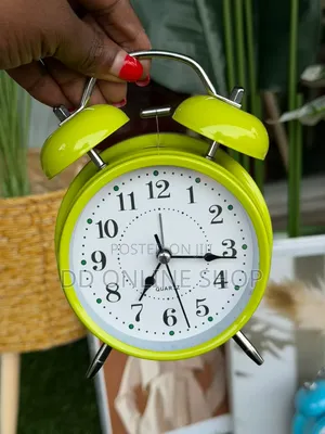 Retro-Style Quartz Twin Bell Alarm Clock