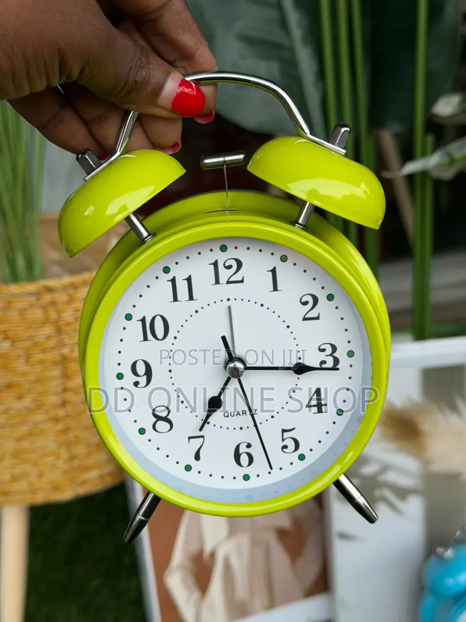 Retro-Style Quartz Twin Bell Alarm Clock
