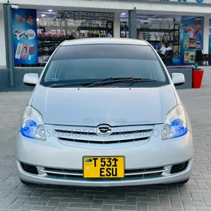 Toyota Corolla Spacio 2003 Silver