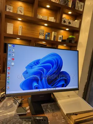 New Desktop Computer Lenovo ThinkCentre 24 16GB Intel Core 5 SSD 512GB